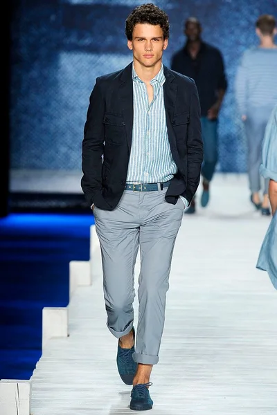 Look 36